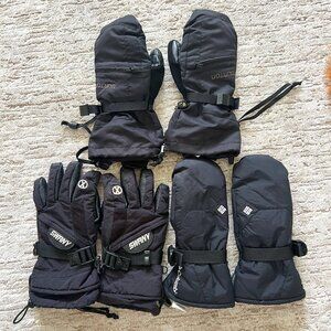3 pairs of Youth Medium Ski Gloves/Mittens